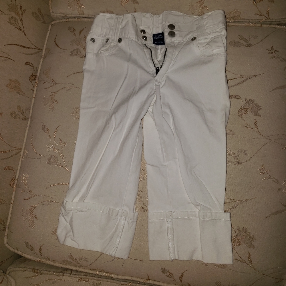 White Capri pants